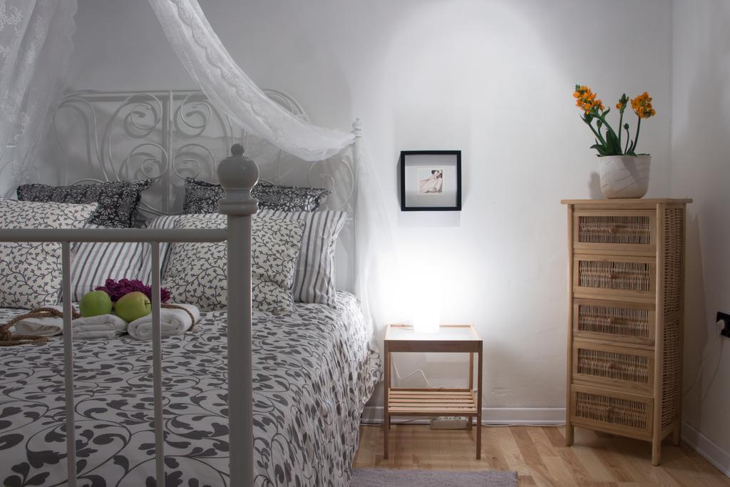 Studio Doroteja Apartment Сежана Екстериор снимка